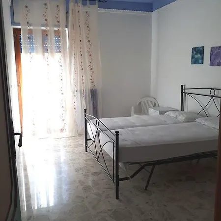 Apartment Con 3 Matrimoniali Vista Mare